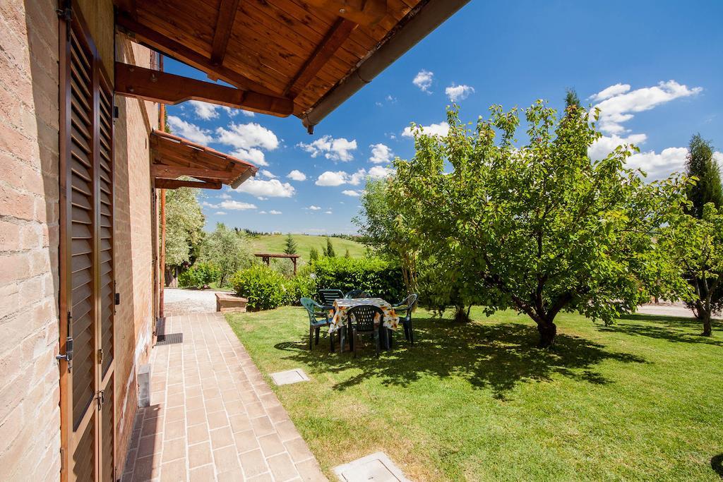 Вілла Agriturismo Podere Camollia Costalpino Екстер'єр фото